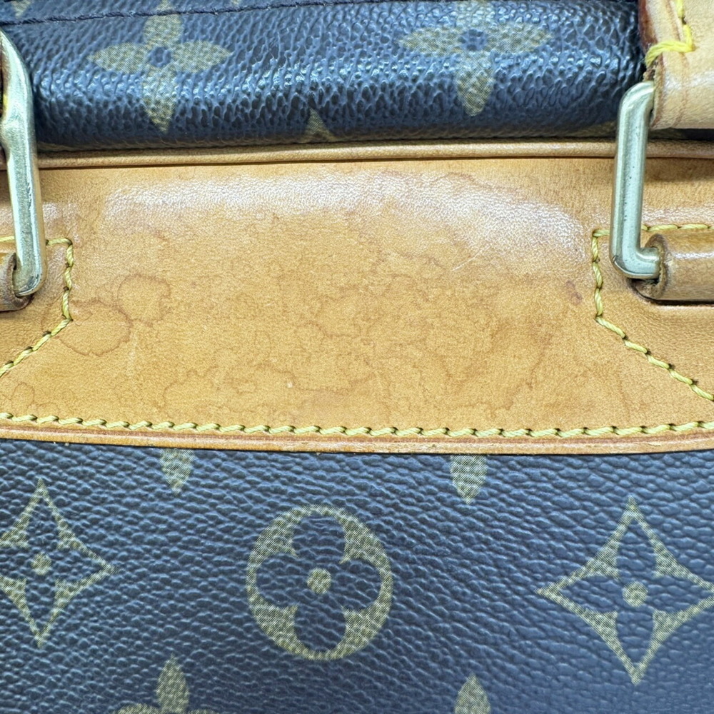 LOUIS VUITTON Brown Monogram Bag - Picture 15 of 16